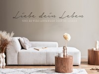 Wandtattoo Leben Spruch auf dunkler Wand