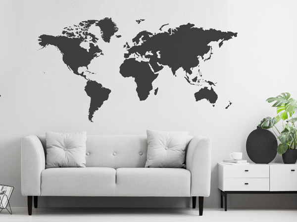 Wandtattoo Weltkarte über der Couch