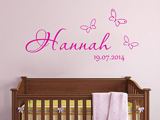 Wandtattoo Baby Name mit Schmetterlingen und Wunschdatum