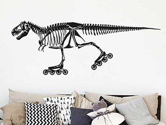 Wandtattoo Dino Skelett auf Rollschuhen