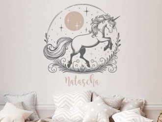 Wandtattoo Verzaubertes Einhorn mit Name