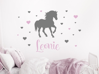 Wandtattoo Pferd mit Herzen und Name