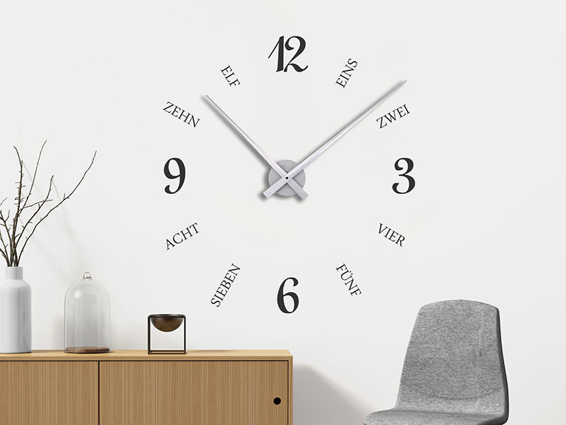 Wandtattoo Uhr Schrift und Zahlen