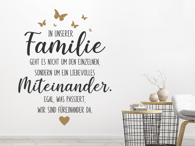 Wandtattoo In unserer Familie mit Herz