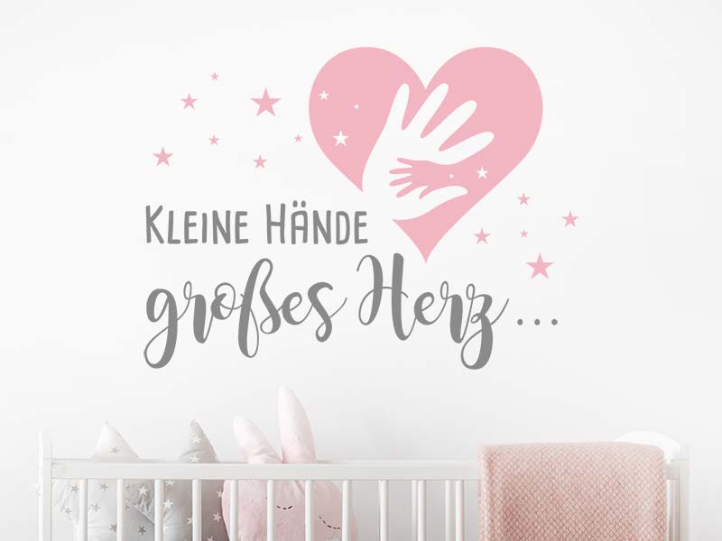 Wandtattoo Kleine Hände großes Herz