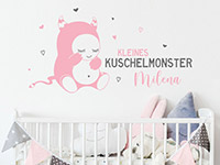 Wandtattoo Kleines Kuschelmonster mit Name