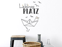 Wandtattoo Lieblingsplatz mit Papierschiff