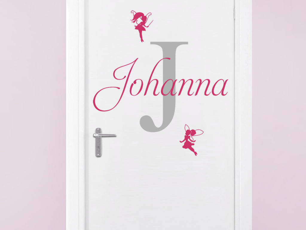Wandtattoo auf Tür Buchstabe mit Name und Fee